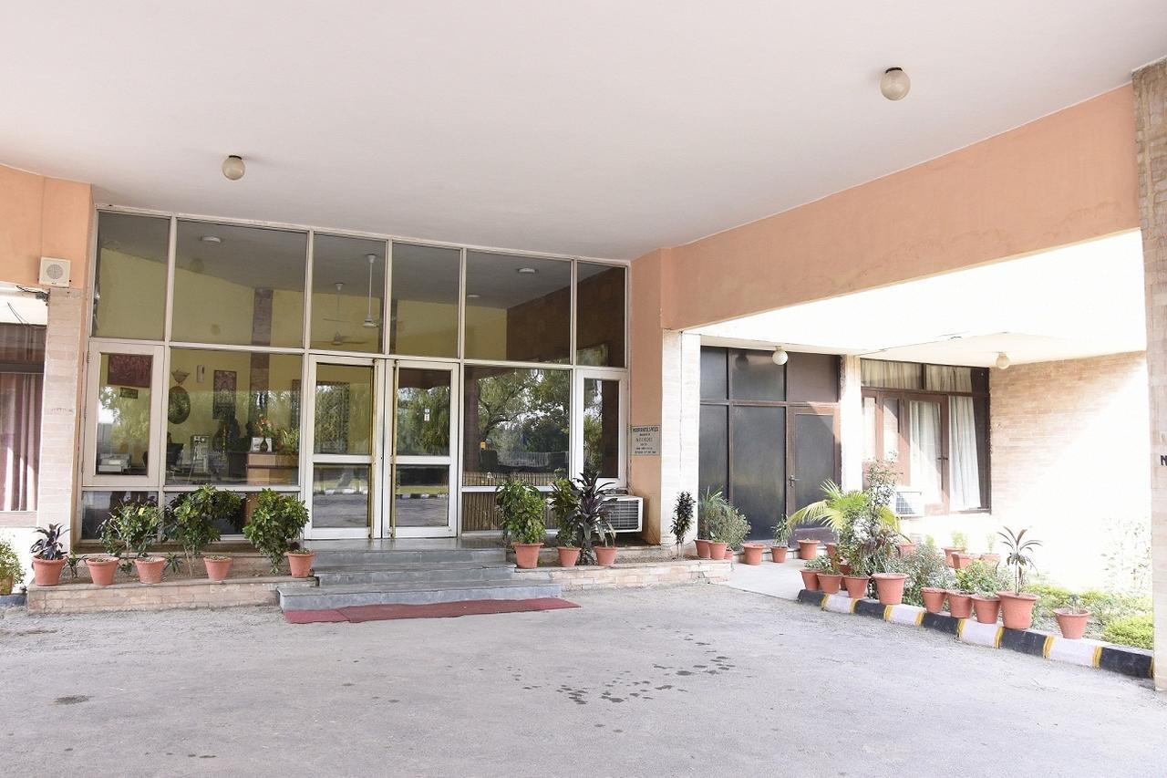 Modipur Hotel Rāmpur Dış mekan fotoğraf